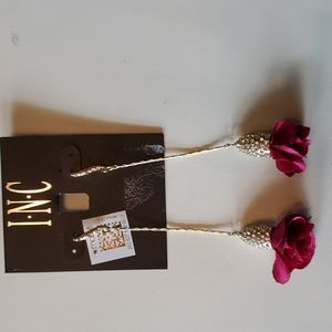 NWT Dangle pink flower rose drop earrings